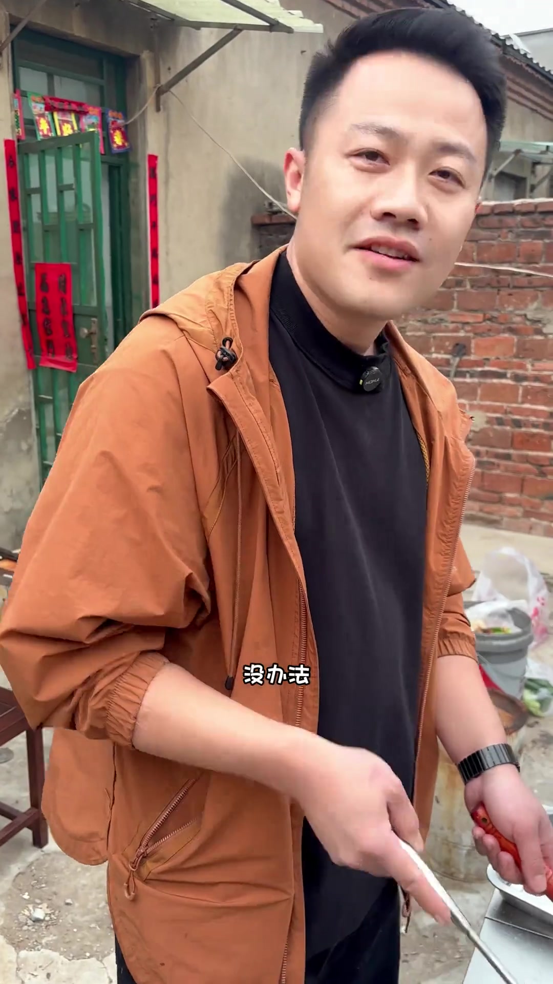 今天强哥炸菜卷,你吃过鸡肝卷煎饼吗?喷香