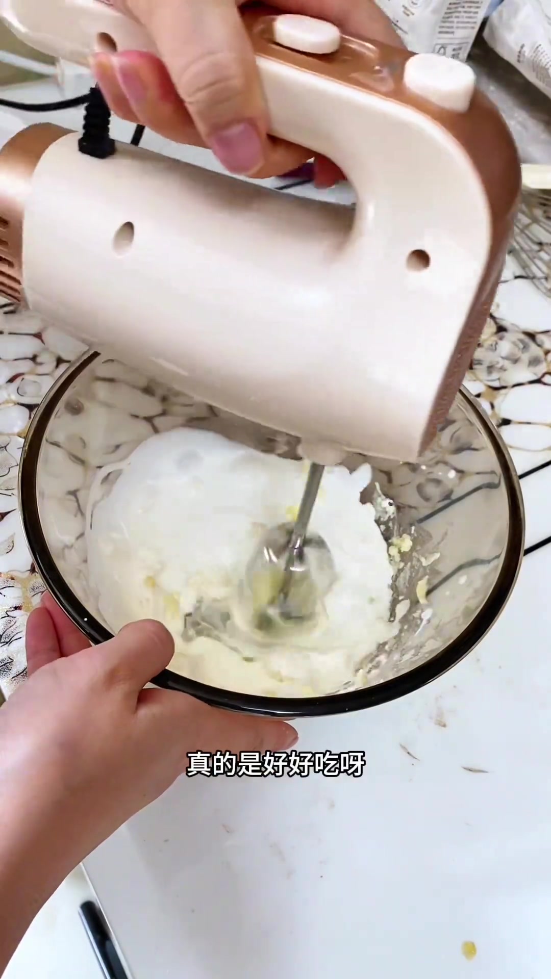 在家就能做出软糯海盐乳酪面包,一口超满足