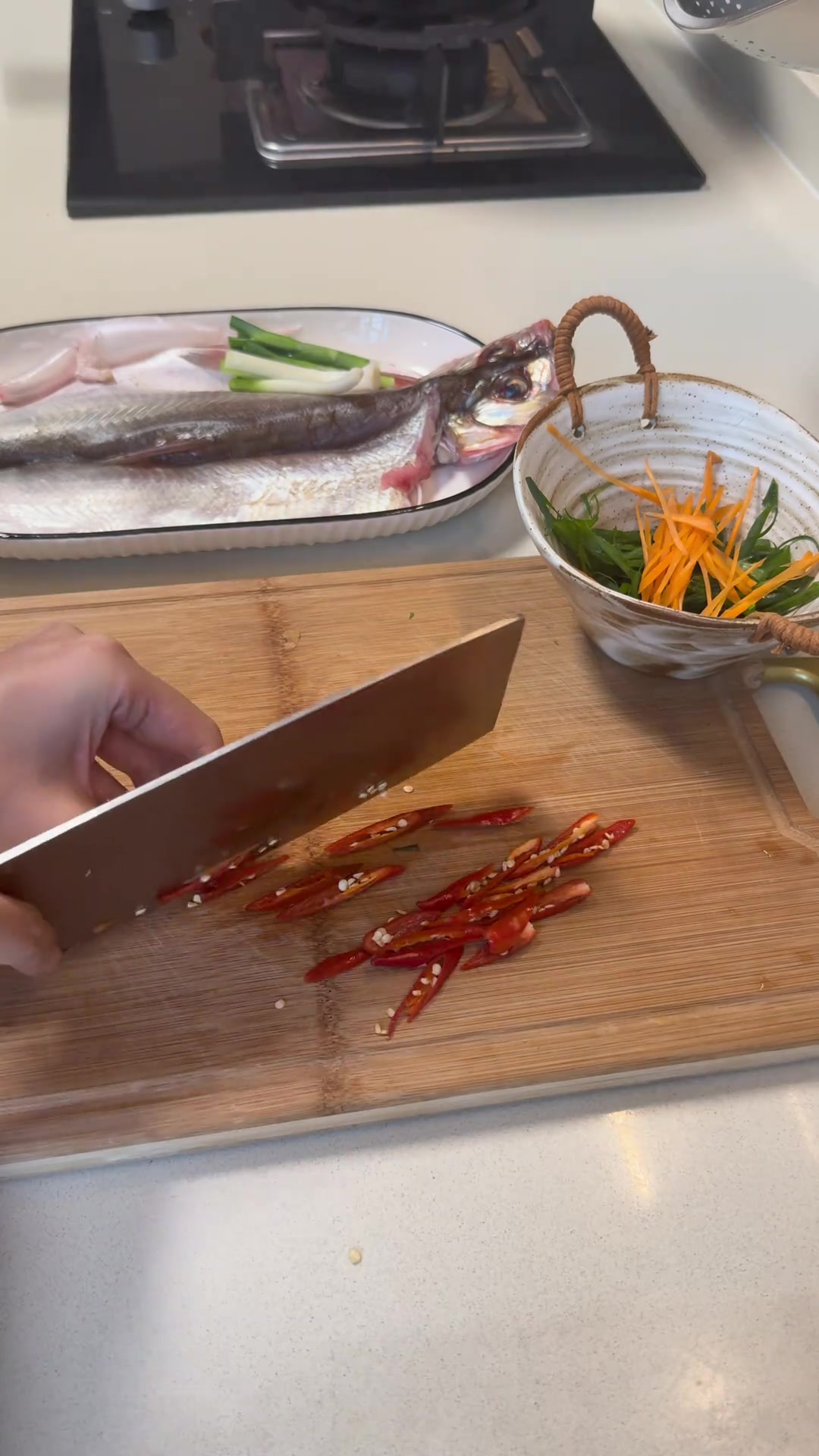 两分钟解锁家常清蒸鱼做法,肉质软嫩无腥味