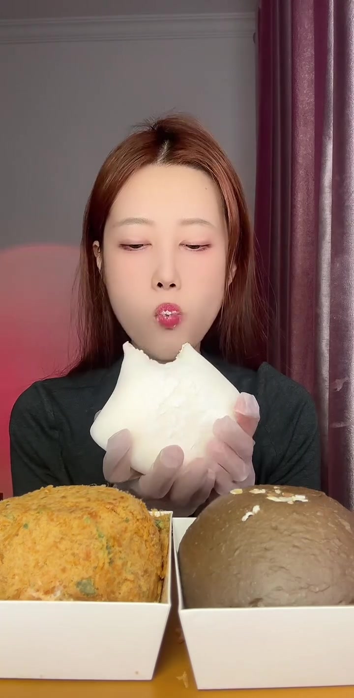 宝子们晚上好,来吃最爱的小甜品啦,雪媚娘真的一绝