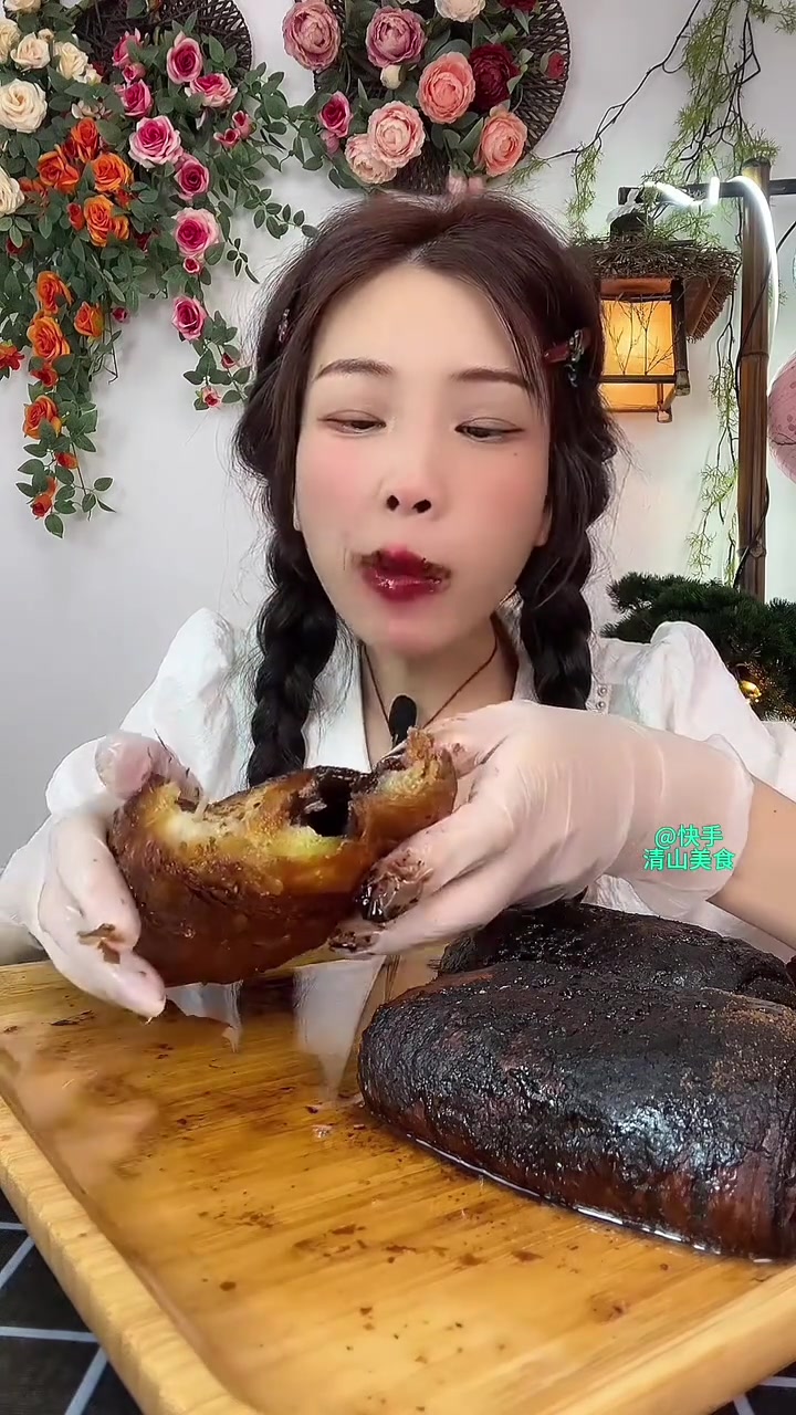荔枝汽水橙子脏脏包还有没热透的蒸面包