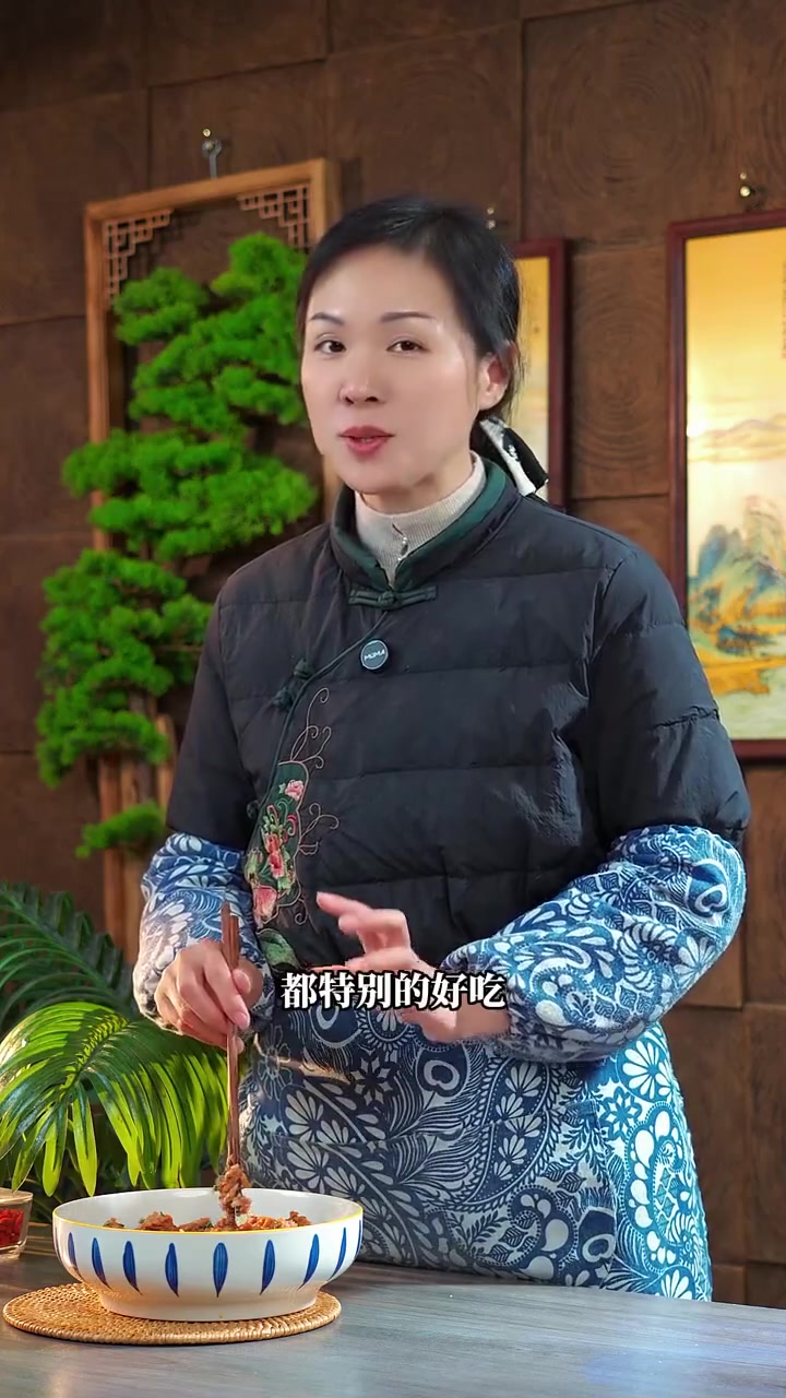 不用揉面不用擀面,在家就能轻松做出夜市上很火的拇指生煎包,个个皮薄馅多,焦香酥脆