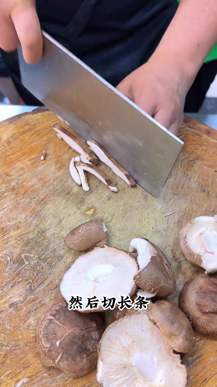香菇包菜馅详细制作流程,早餐培训