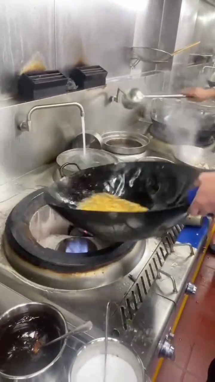 赶货香菠咕噜肉2佰斤起精神精神一味精神