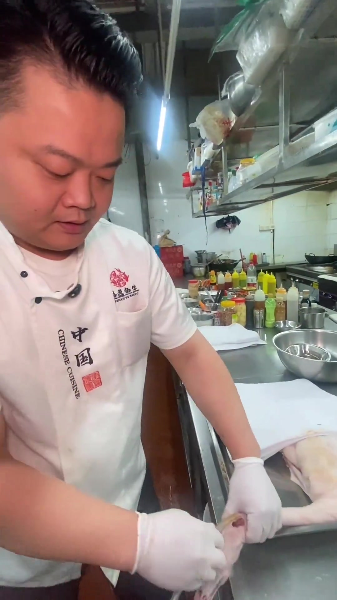 揭秘全城热话渔盏鱼生黑松露烧鹅