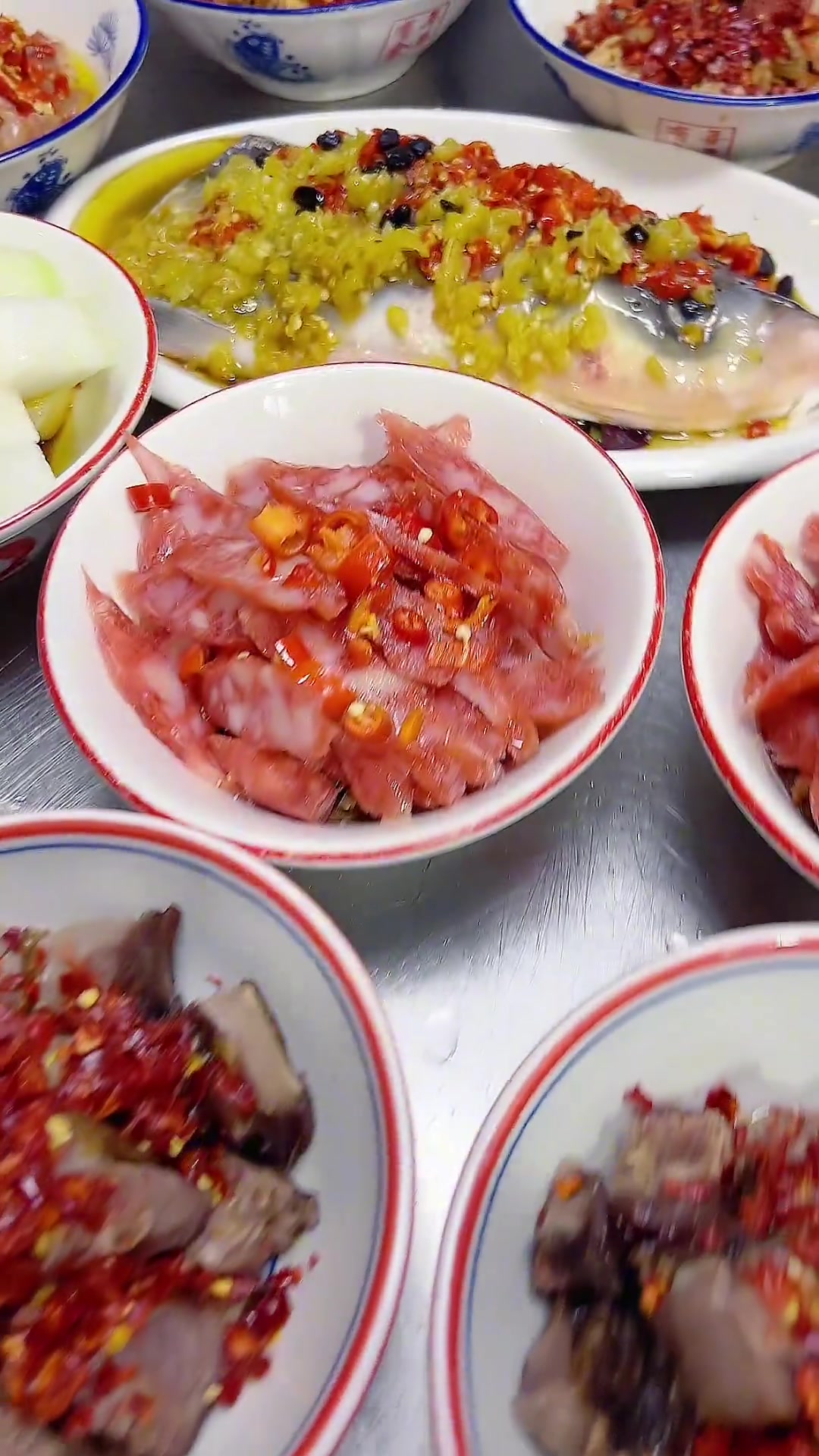 不是厨师,学习几天就能做出几十个这样的湖南蒸菜,你们那里有这样的湖南小碗蒸菜馆吗