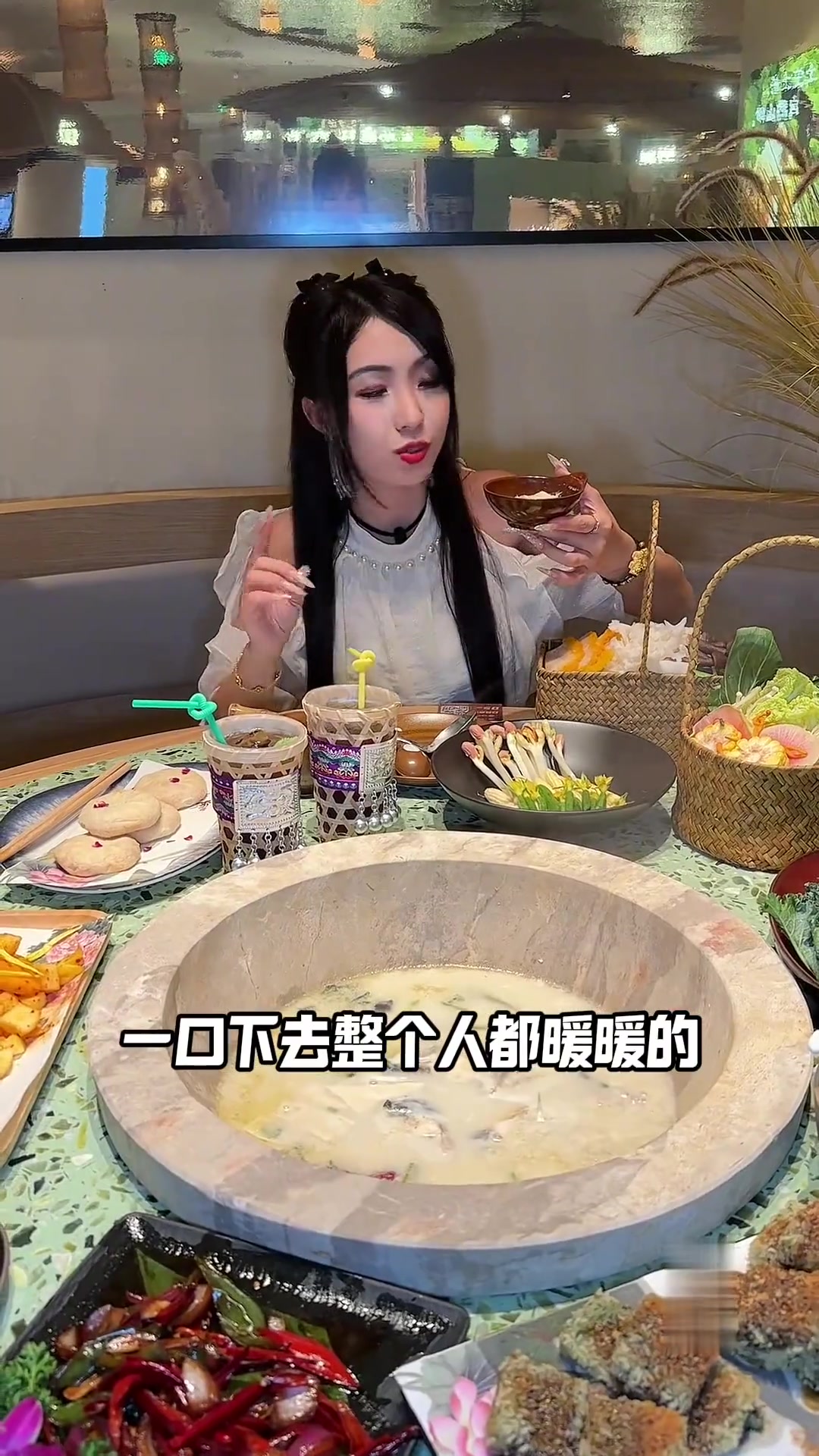 顺德也能吃到正宗云南石锅鱼