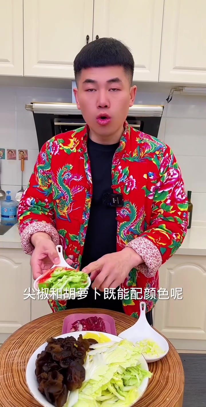 十块钱搞定!简单好吃的下饭菜黑白菜教程