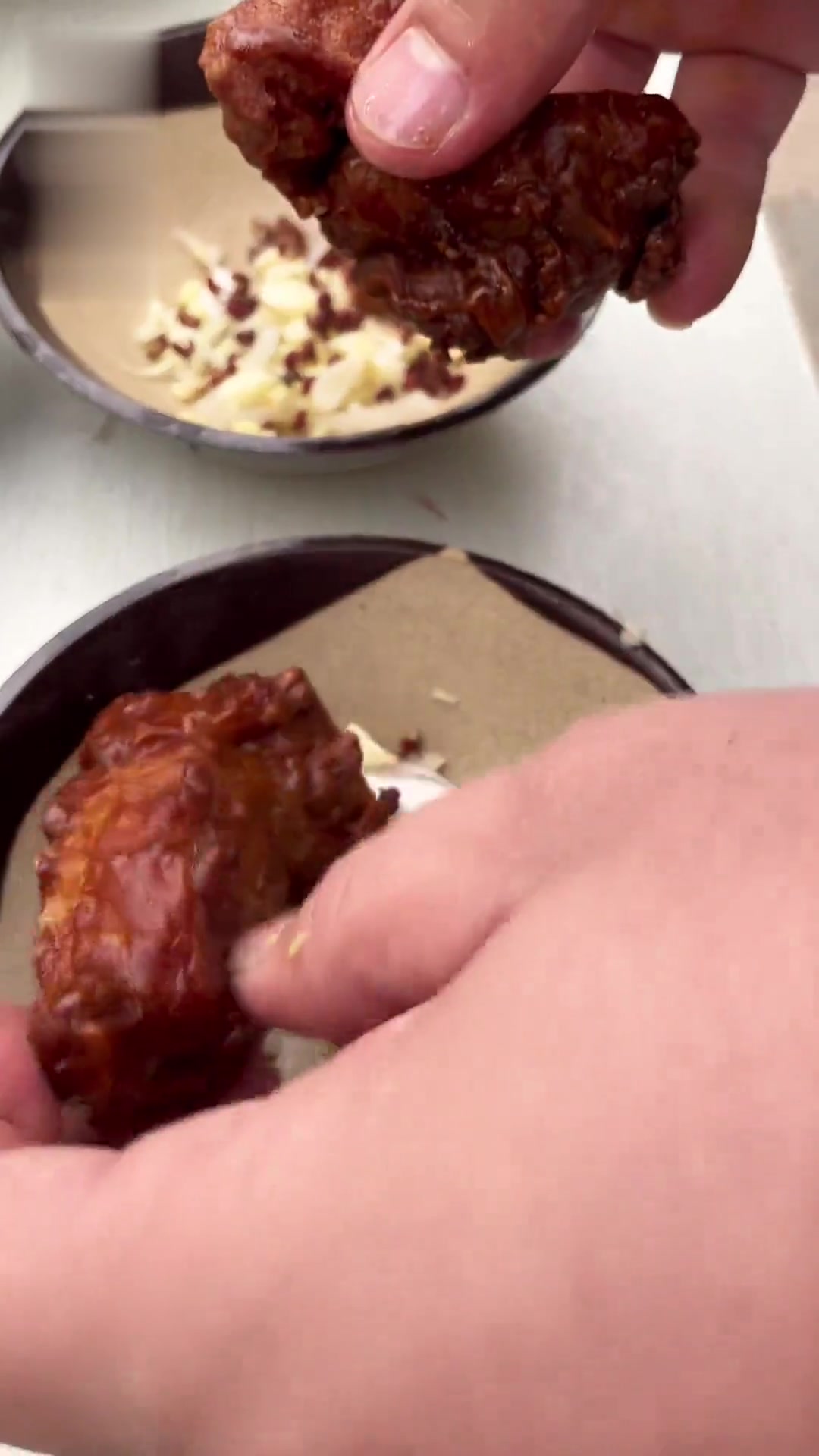 蒸碗做的很成功,老表吃迷糊了