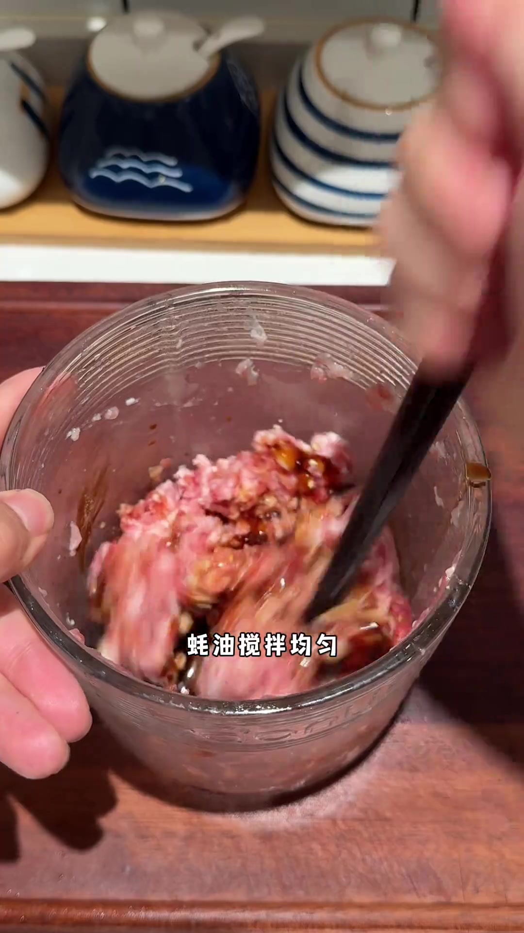 有喜欢吃发面肉饼的吗，不用揉面和整形，做法真的很简单～
