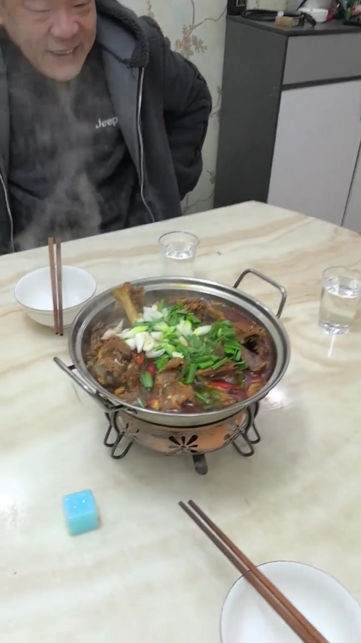 红烧狗肉锅仔，味道好极了