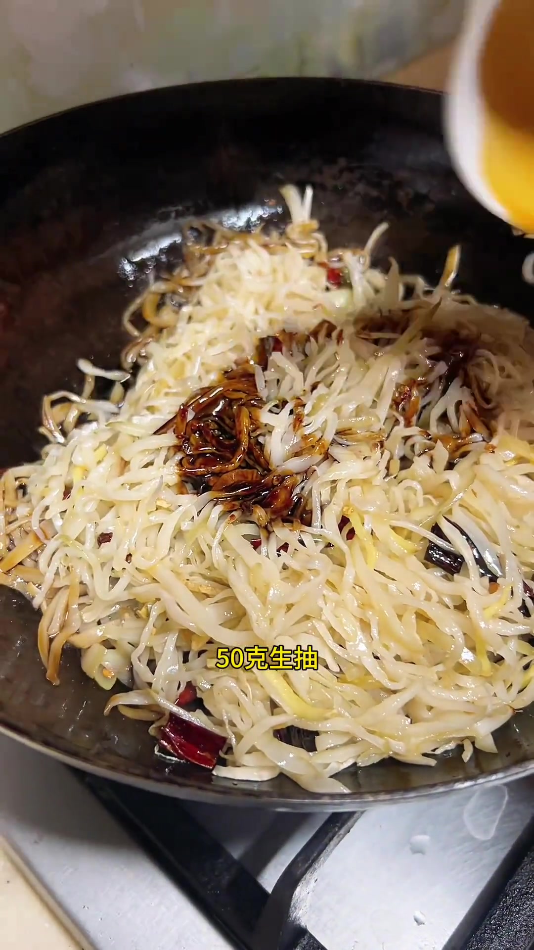 不知吃啥时，辣炒咸菜丝是超级下饭神器！