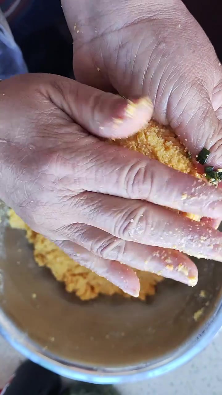 超简单包菜饽饽教程一看就会