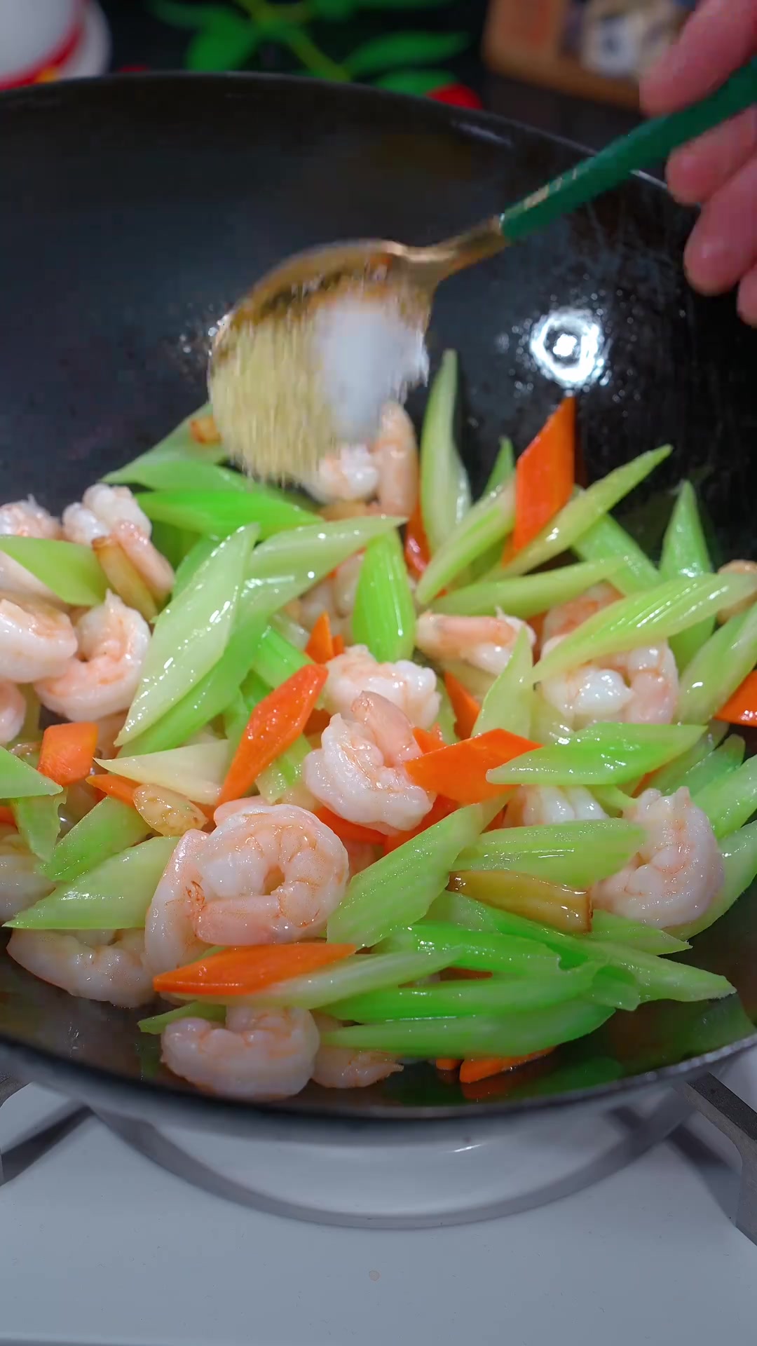 西芹炒虾仁美味