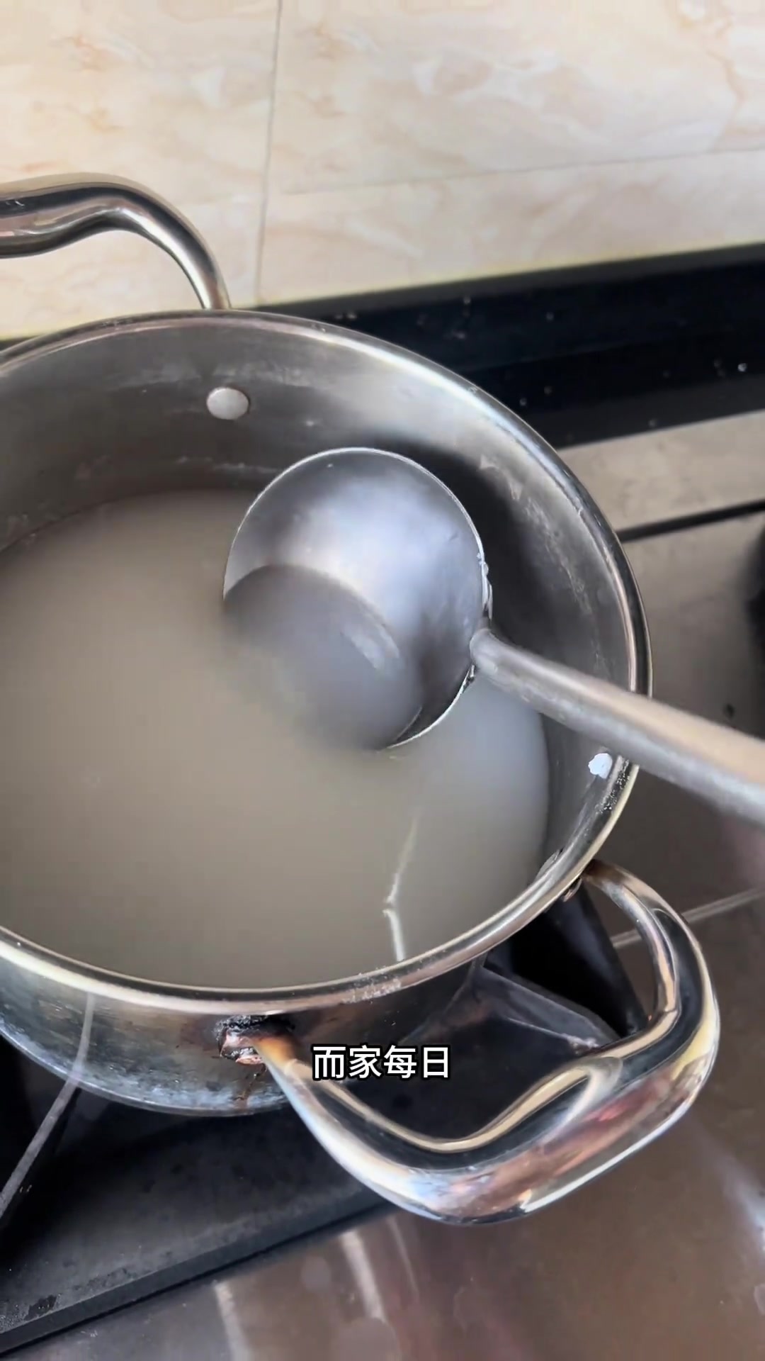 调脾胃小妙招！牛奶不耐受就喝米汤，超有用！
