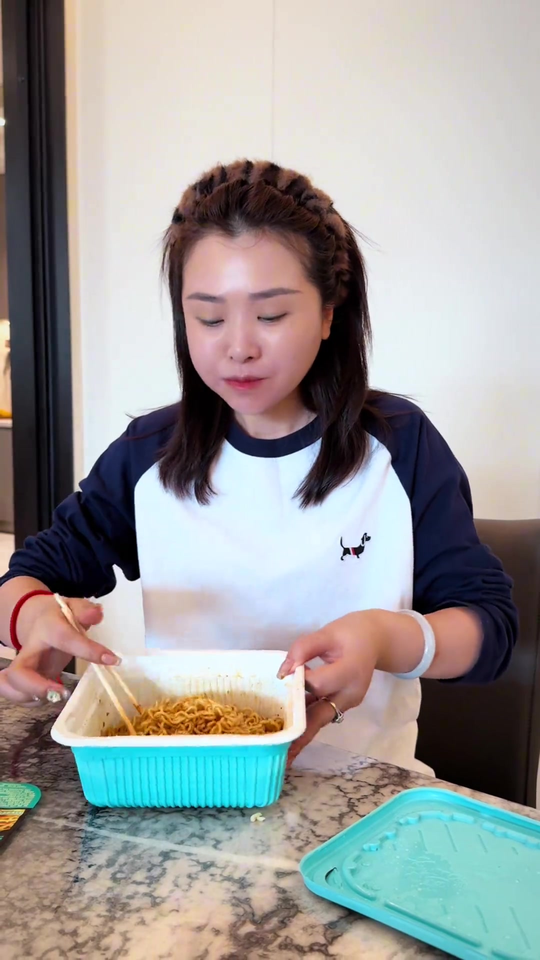 白象盒装拌面组合装速食