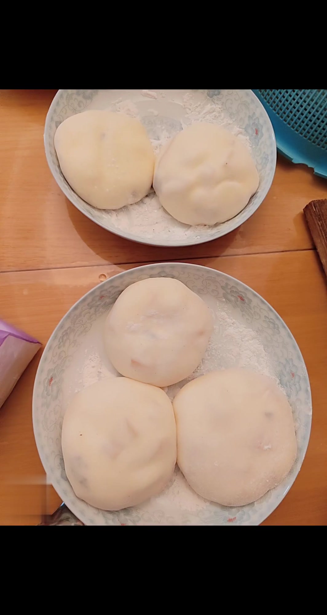 趁宝宝睡着给宝妈做了两种口味的雪媚娘,宝妈宝爸说太好吃的,自己做的就是不一样,这次做的雪媚