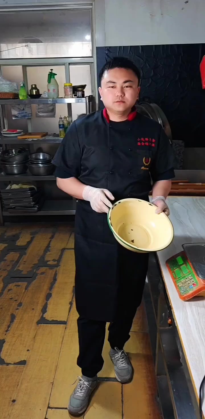 外酥里软豆沙烧饼教程，赶紧动手试试！