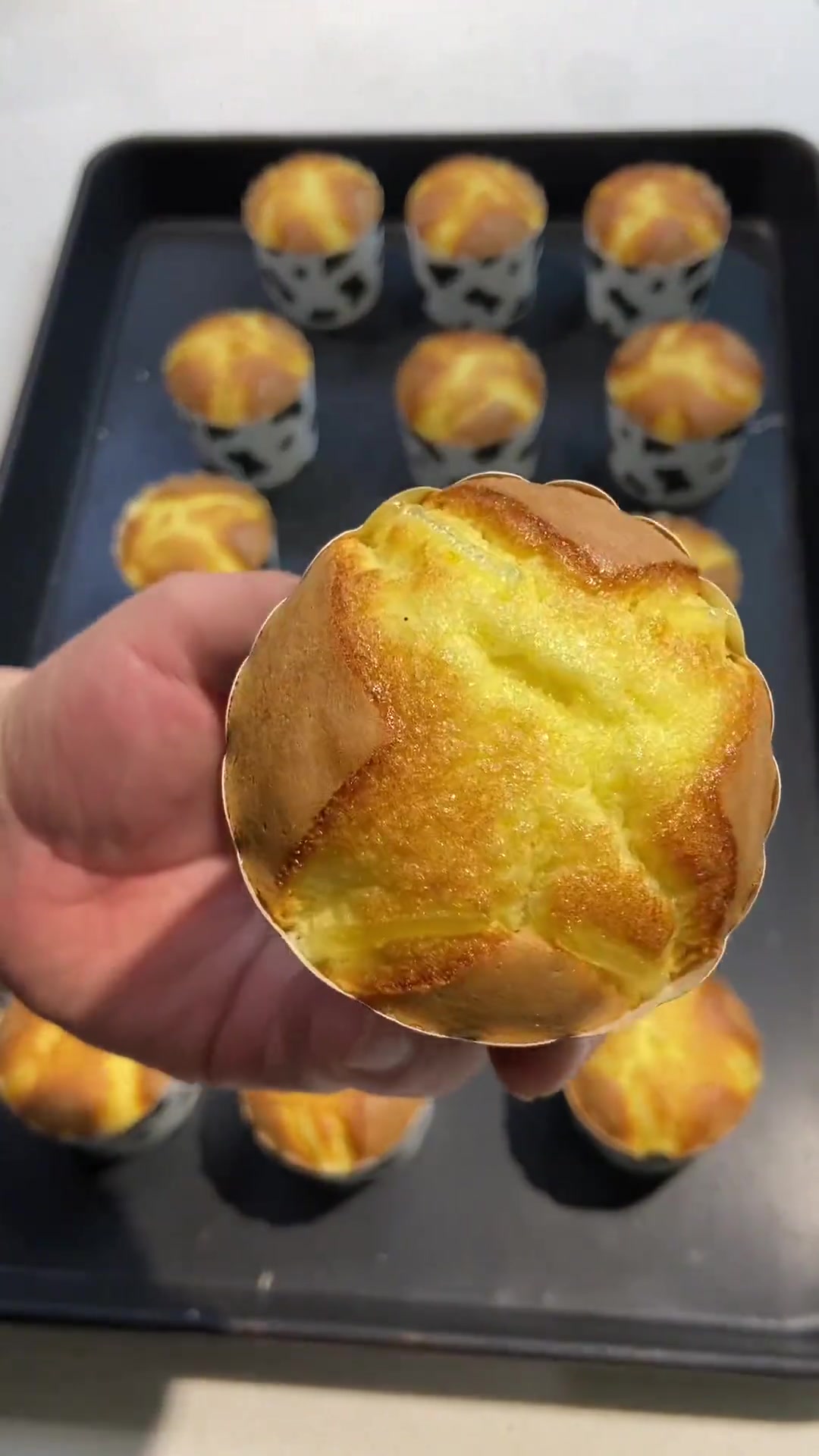 水果杯子蛋糕配方:鸡蛋、砂糖等用料明细