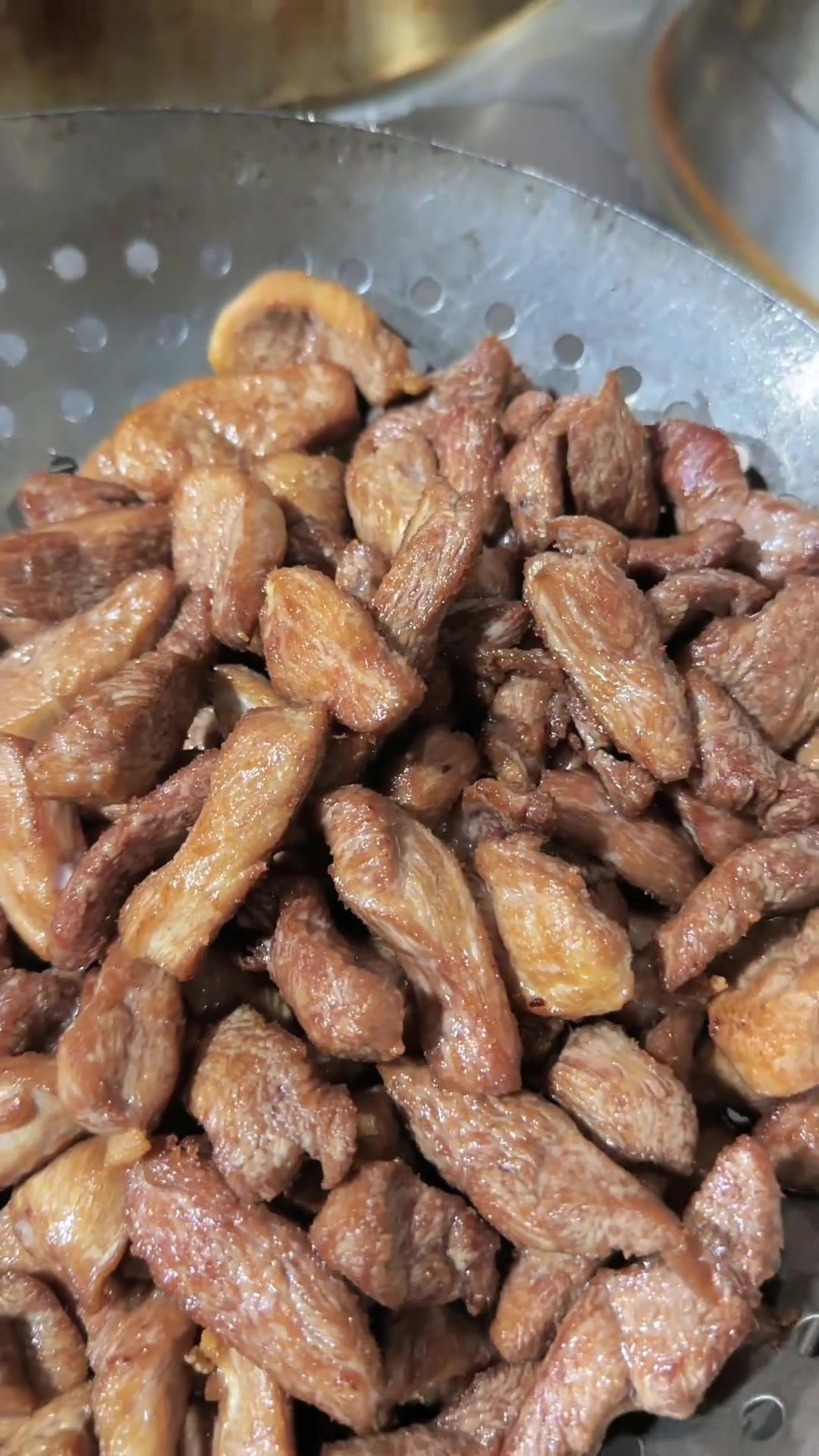 刘哲阿能融创团队彭先生刘钊融创团队高先森范小磊灵魂川香馋嘴肉主料：去皮鸭胸肉5斤辅料：姜末