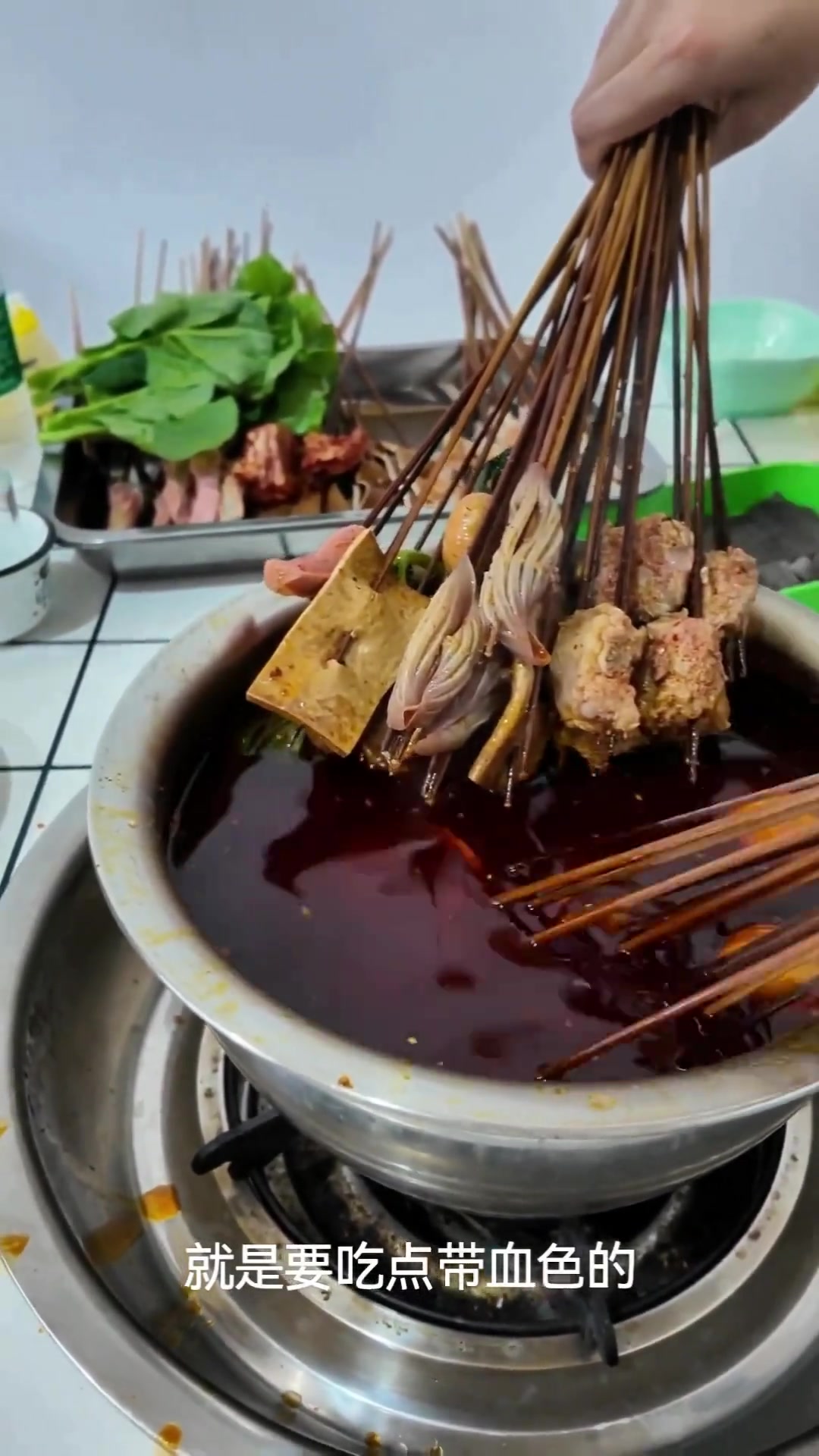 乐山这家麻辣烫食材顶尖，蛋炒饭得有臊子