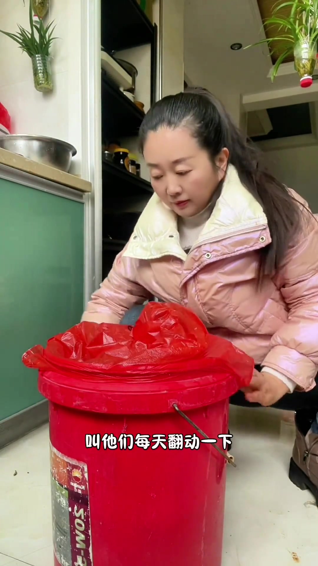 腌的几十斤酱肉，今日拿出风干晾晒