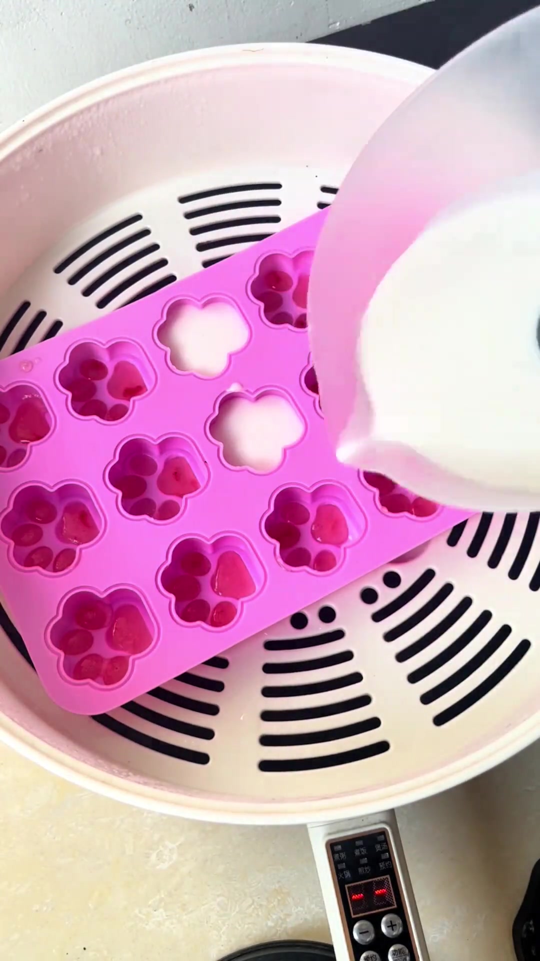 分享猫爪子卡通钵仔糕做法