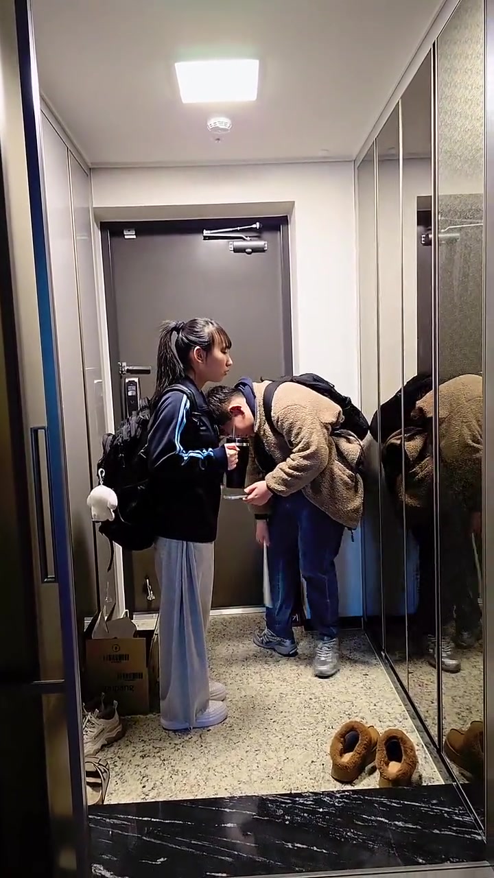 韩国普通家庭高中生早餐