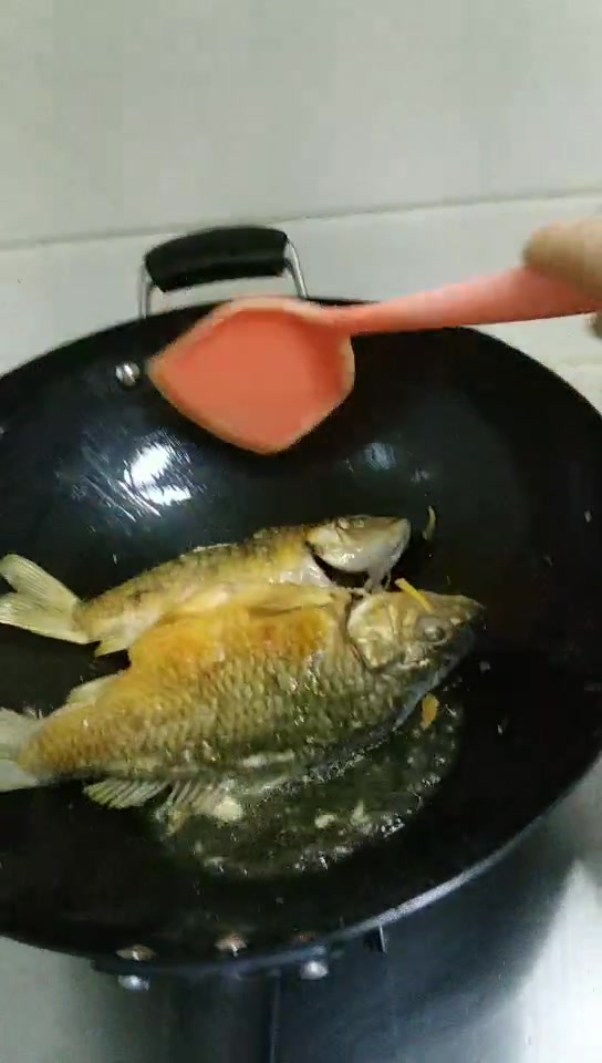 爱仕达大翻炒锈不了铁锅热锅热油不粘锅