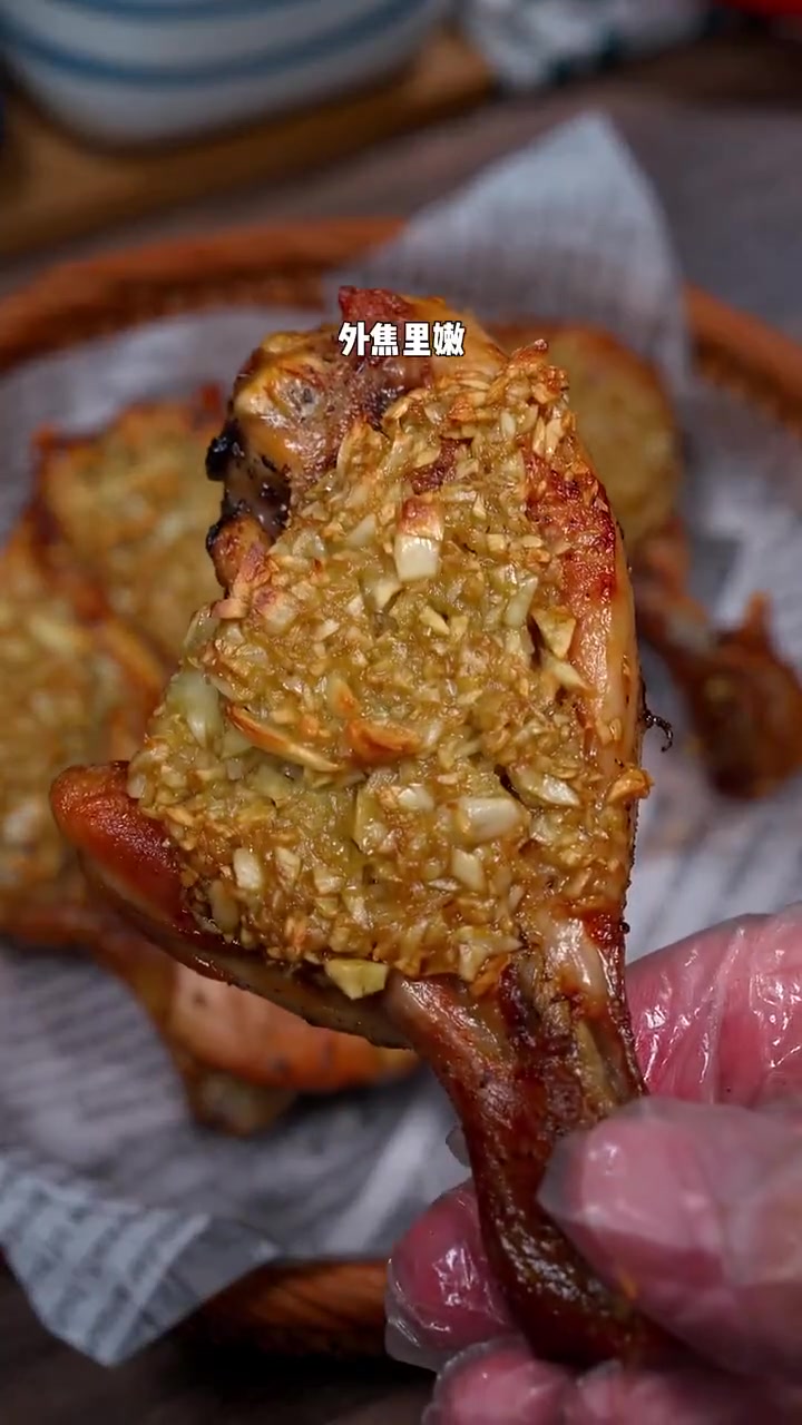 鸡腿这样做真的太香了,蒜香入味,肉质鲜嫩