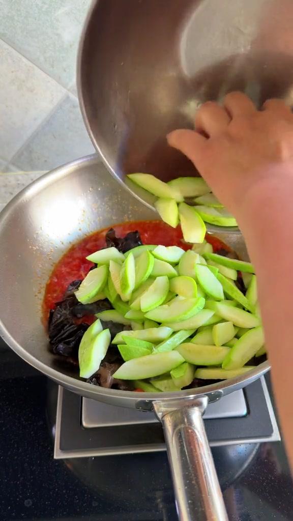 又是两个下饭菜！辣椒炒肉等家常菜