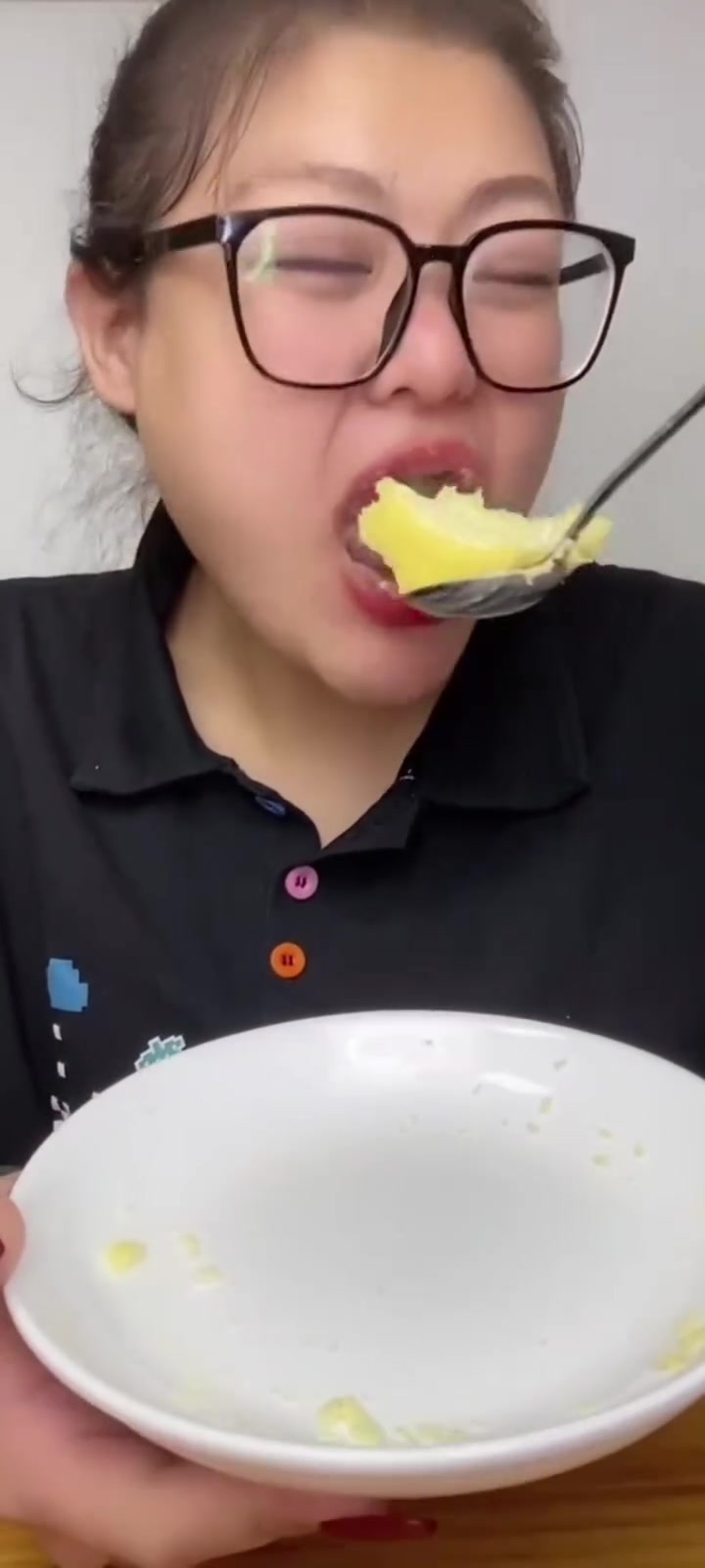 大土春牛奶蛋糕测评!好吃但噎人?快来看看咋回事!