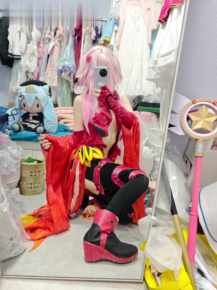 不愧是金鱼服楪祈！连我这种肥宅穿起来都这么可爱！