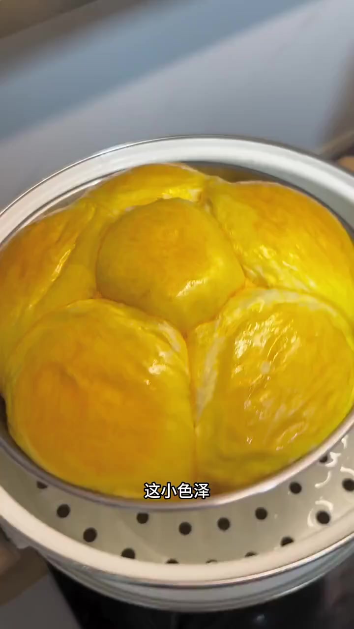 家用普通材料蒸锅，在家做超级柔软的蒸面包！当早餐吃也太合适了，大人孩子都爱吃！