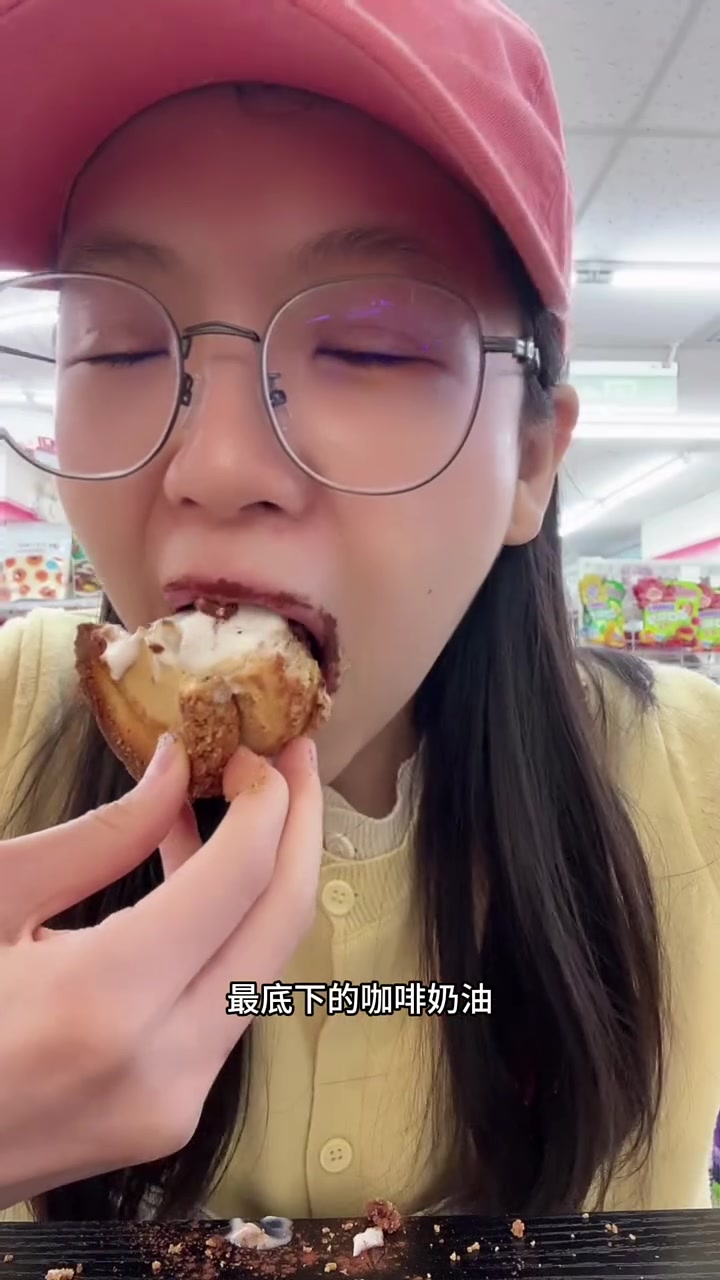 一次性把泡芙吃到爽是一种什么样的体验！