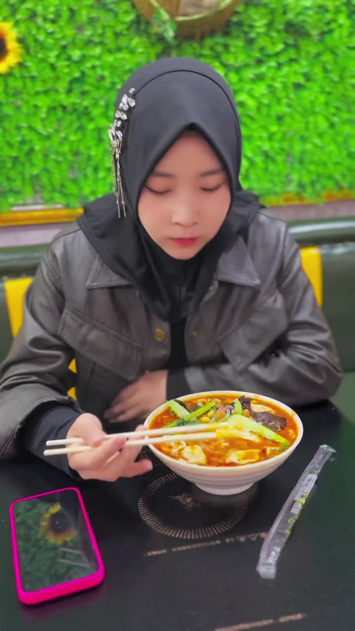 我们因麻辣烫而认识,从此张麻子麻辣烫成为了我们的故事!