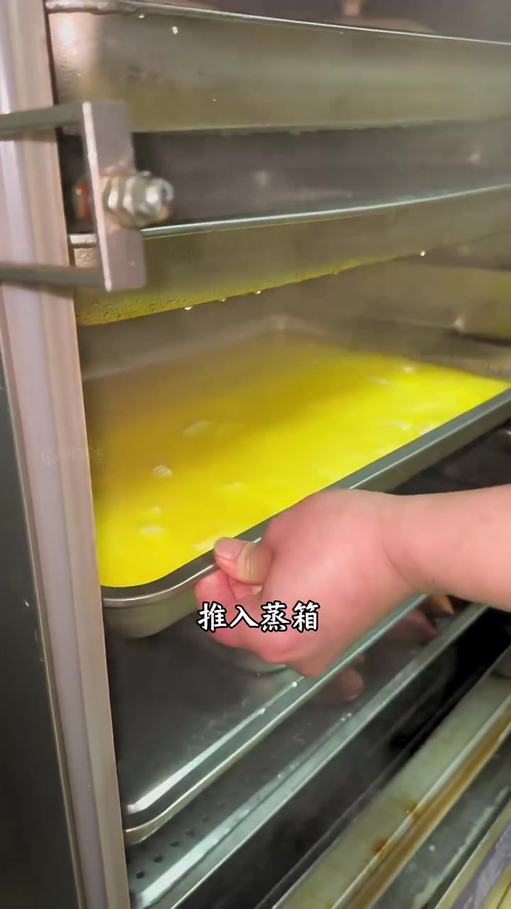 食堂大锅菜，豆腐蒸蛋做法分享，简单易学，新鲜嫩滑，很受大家喜欢，快安排起来！