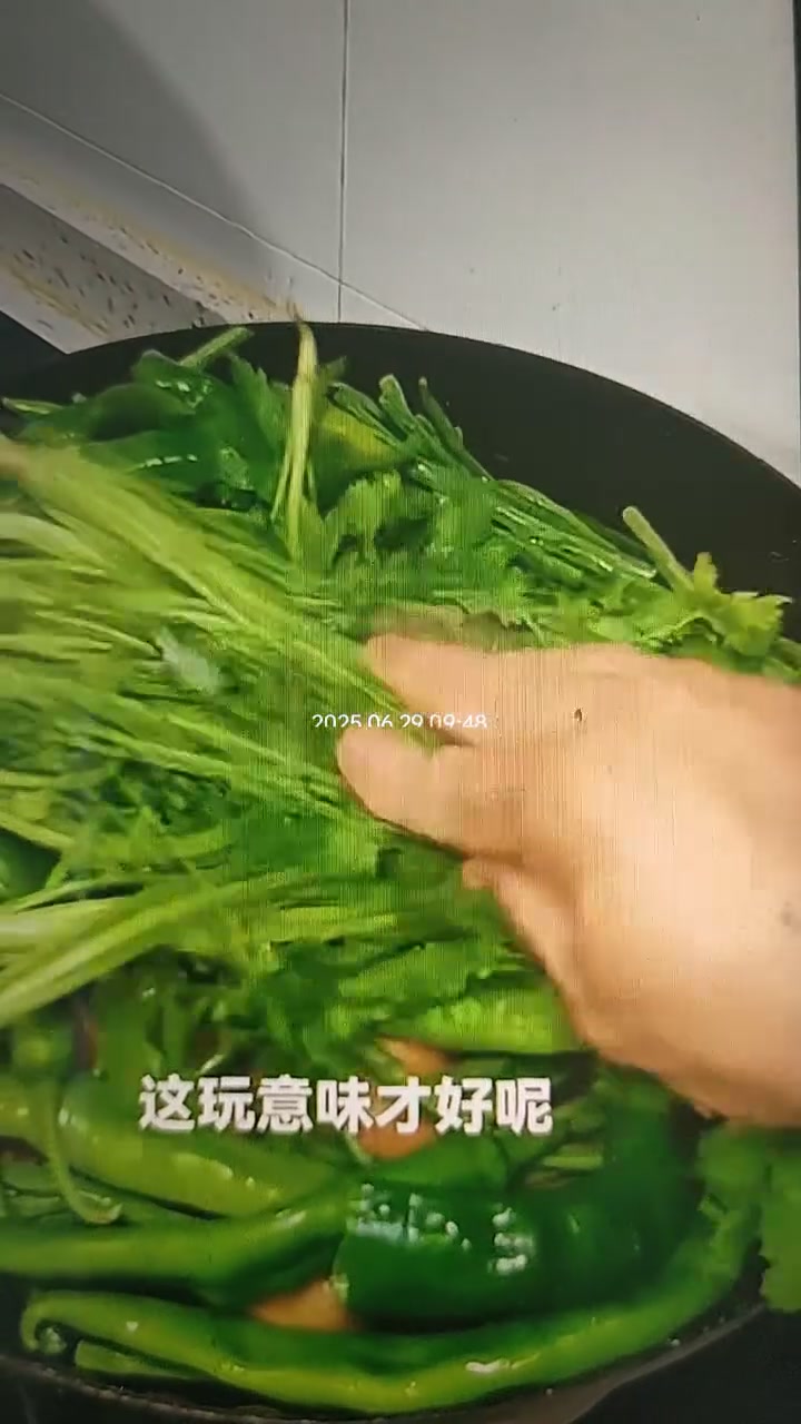 超简单东北酱咸菜做法,小土豆这样做绝了!