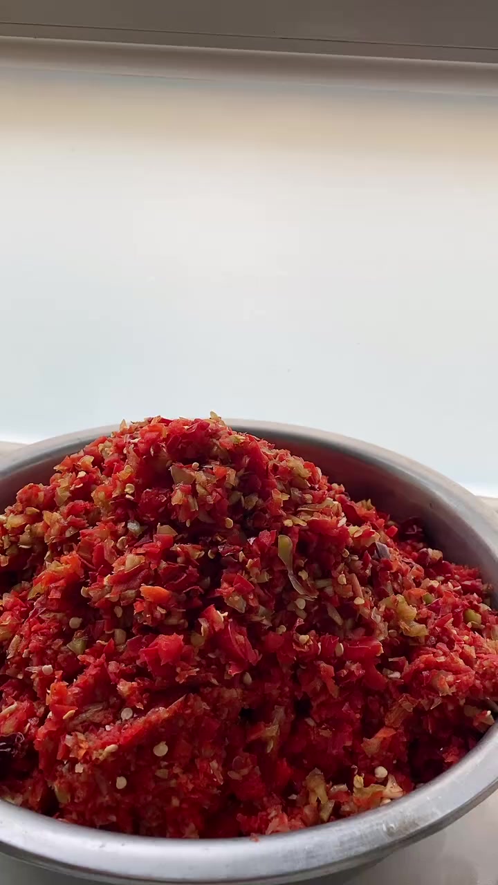超香辣椒酱做法蒜末辣椒黄豆酱这样放