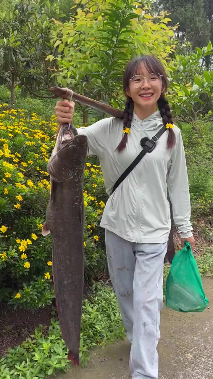 把包水库抓到的鲶鱼拿去集市上卖看看到底能卖多少钱 三农 乡村生活