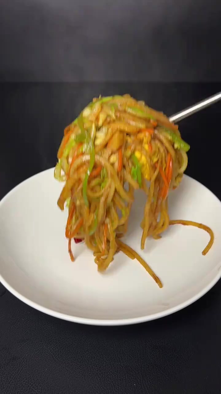 简单又好吃的炒饼丝,家常美食教程,做法详细易学