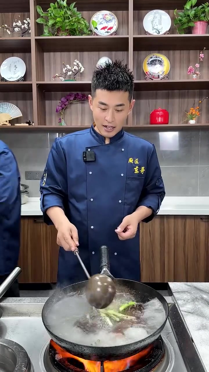 腊肉炒土豆片，家常菜制作教程