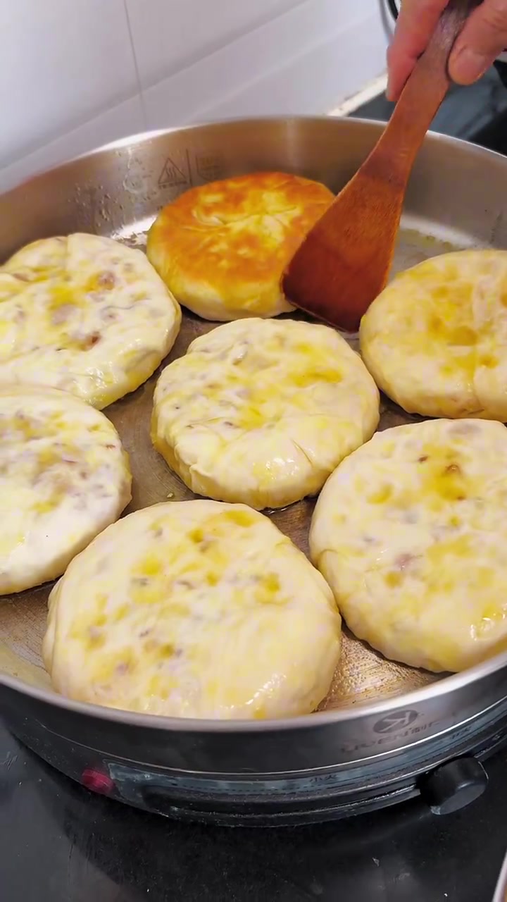 在家做姚老太鸡腿饼，外酥里软超好吃