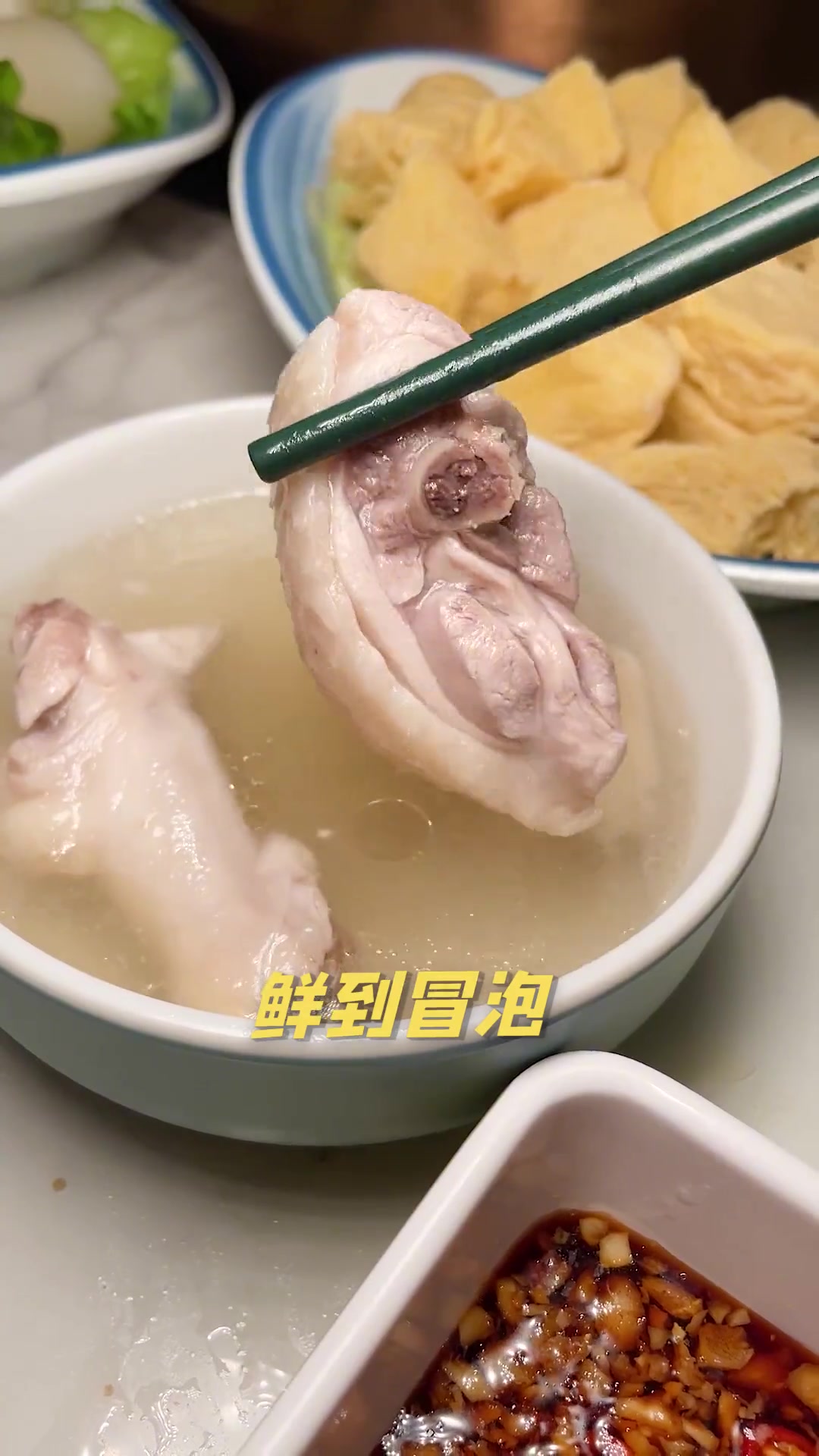 天冷吃深圳特产椰子鸡,暖胃又美味!