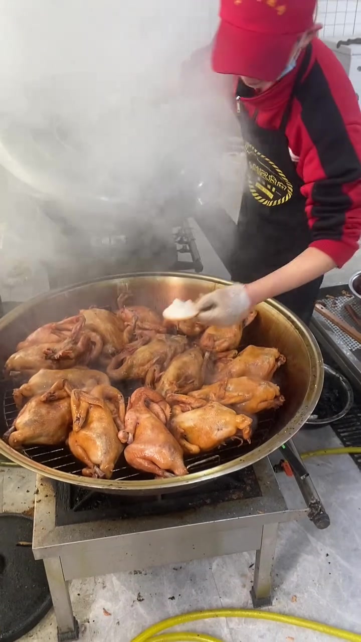 熟食店特色熏鸡做法教程