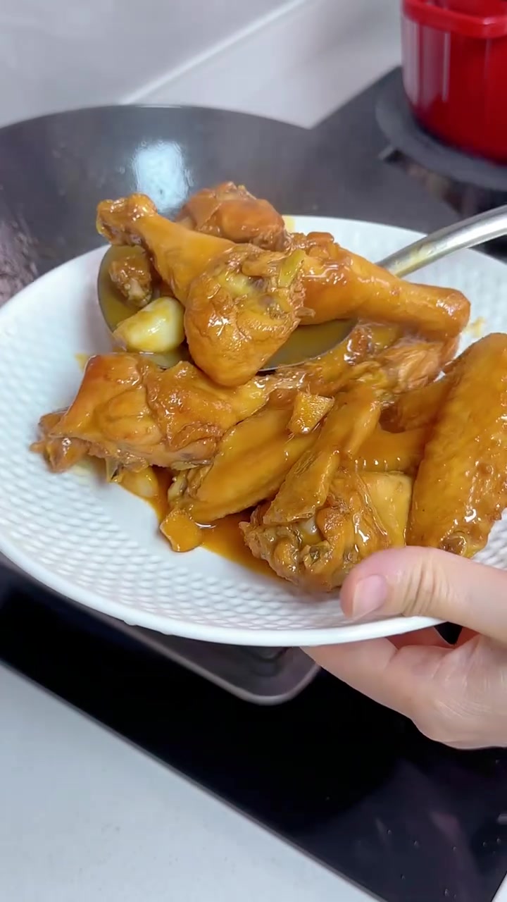 酸辣空心菜梗,儿时夏日妈妈常做的下粥菜,还有豉油鸡翅、肉末鸡蛋羹!