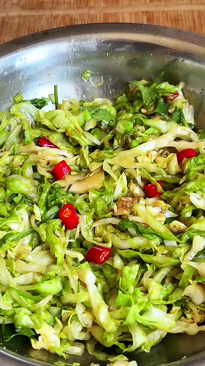 好吃又便宜的包菜小咸菜做法,赶紧收藏!