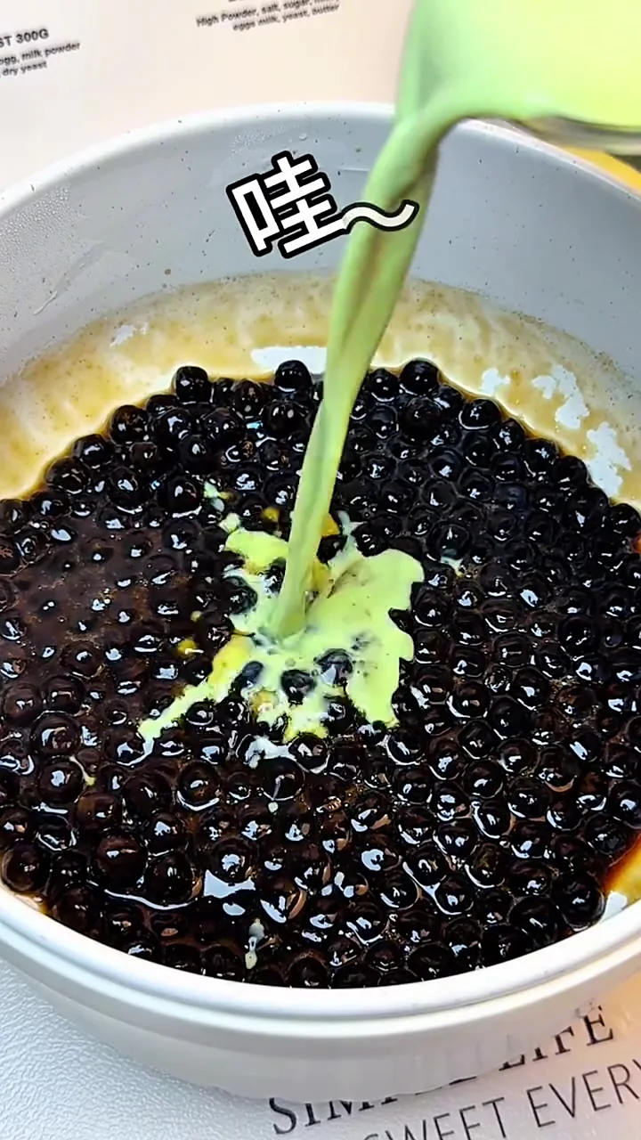 夜市爆火!炒黑糖珍珠奶茶抹茶味超绝