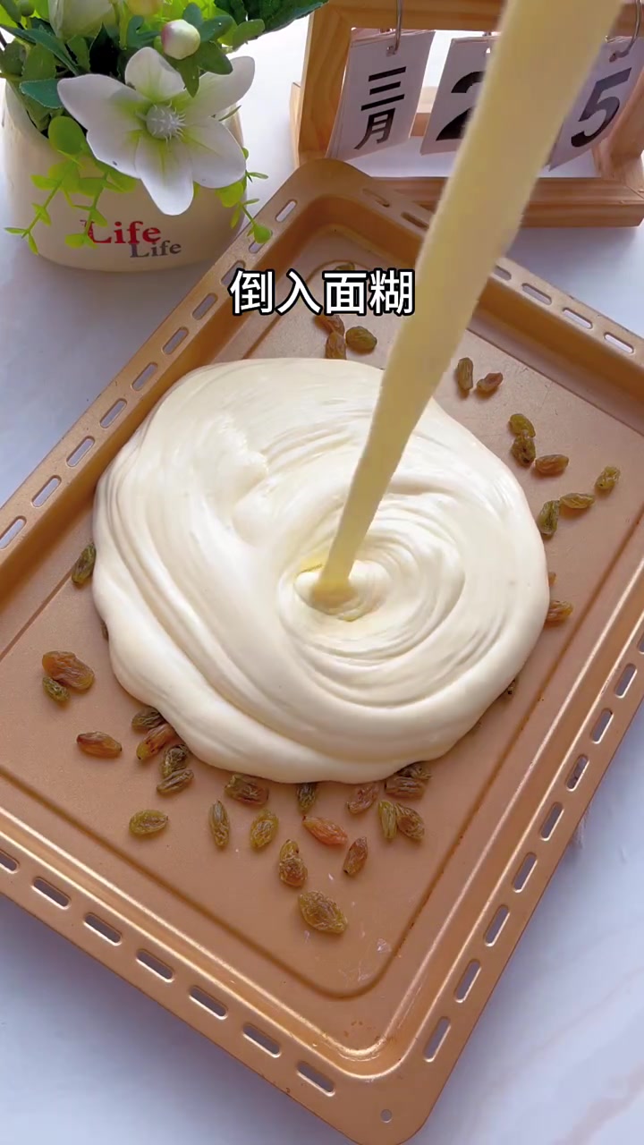 用烤箱自带烤盘做蛋糕卷,不开裂不回缩