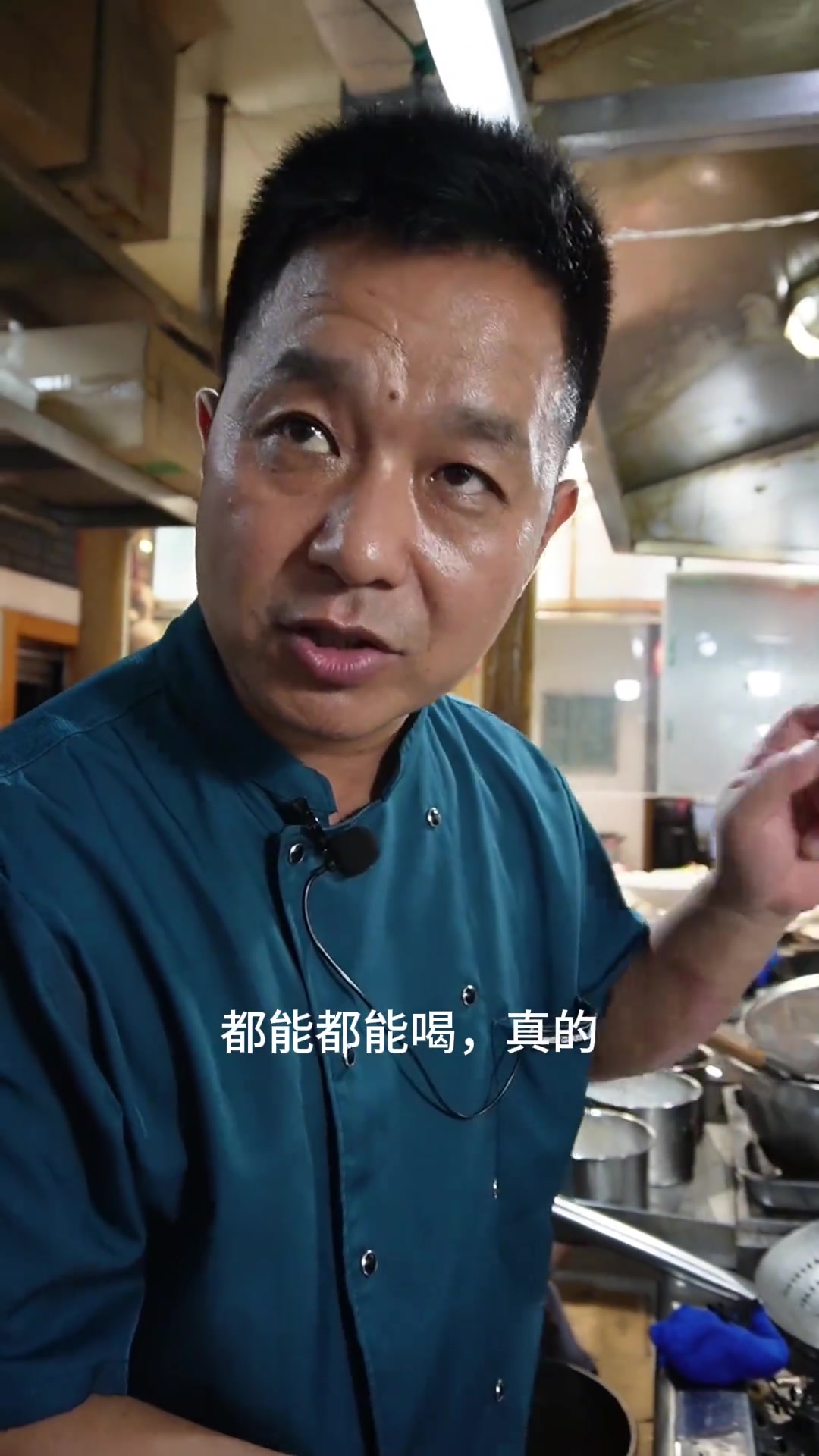 西红柿炖豆腐，夏季开胃家常菜，营养美味又下饭